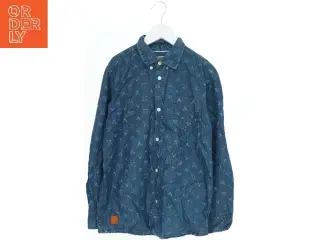 Skjorte med mønster fra DNG (str. 152)