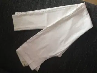 Helt nye hvide bukser