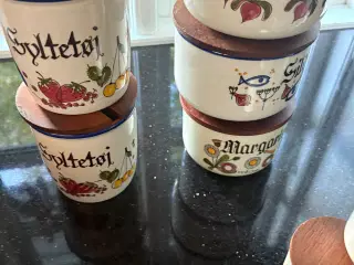 Knapstrup krydderi krukker