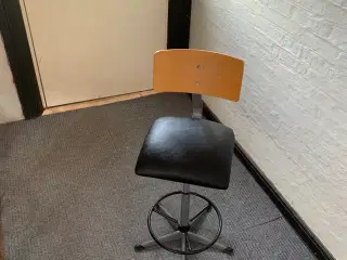 Kontorstol / Skolestol / Børnestol / Værksted.