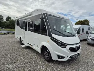 2022 - Benimar Amphitryon A967   NK Pakke. Automatgear. solceller. markise. 200 Ah Lithium Batteri. Elektrisk indgangstrin. Emhætte. gulvtæppe i Bo-del.  BEMÆRK 3650KG TOTAL..