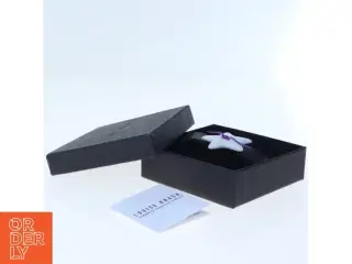 Louise Kragh læderarmbån med porcelænsstjerne fra Louise Kragh (str. Ø 5 cm)