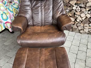 2 læder lænestole med skamler