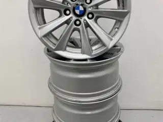 17" Org. BMW alufælge uden dæk "V speiche 236" A64497 BMW E90 E91 E92 E93 E90LCI E91LCI E92LCI E93LCI F10 F11 F12 F13 F06 GC F10 LCI F11 LCI F06 GC L