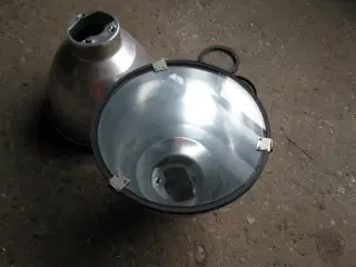 industrilampehuse