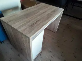 Skrivebord