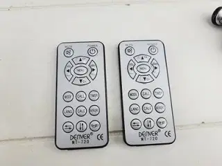 ⭐️ Denver Mini DVD afspiller med 2 skærme 