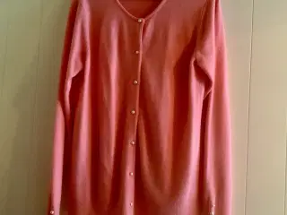 Daxon cardigan med tilhørende top.