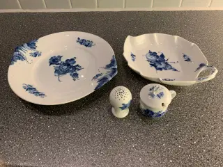 Blå Blomst porcelain