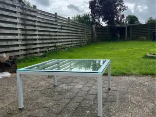 Sofabord med glasplade