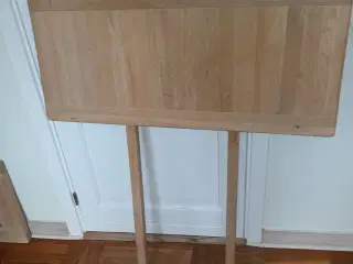 Provance spisebord i masiv eg
