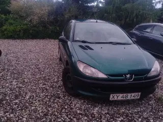 Peugeot 206 , 1999, 230.000 km