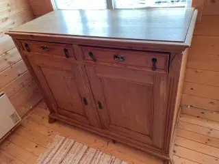 Skænk afsyret fyrretræ