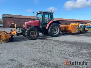 Massey Ferguson MF 6255 4WD med maskinsæt