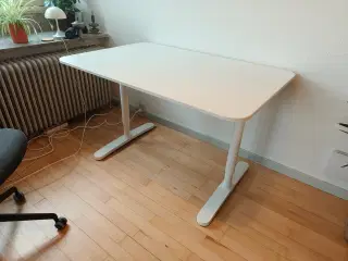 Ikea skrivebord RELATERA