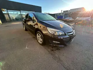 Opel Astra 1,4 T 140 Sport