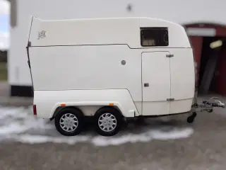 Mustang Hestetrailer år 1996 Hvid