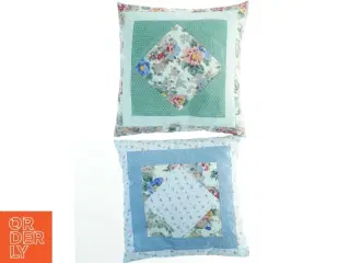 Pyntepuder i patchwork (str. 35x35 cm)