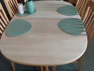 Massiv bøge bord til salg.