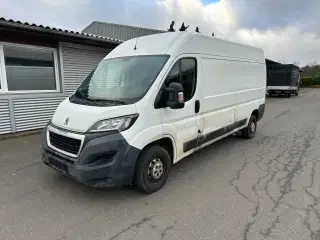 Peugeot Boxer 330 2,0 BlueHDi 130 L2H2