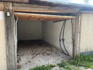 Garage til leje på 15 m²