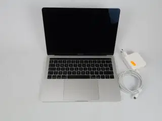 Apple MacBook Pro 13" IPS i5-8257