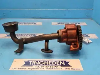 Valmet 611 DSL Oliepumpe V836852607