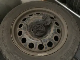 BARUM Vinterdæk 205/60R16