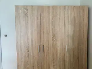 Skab