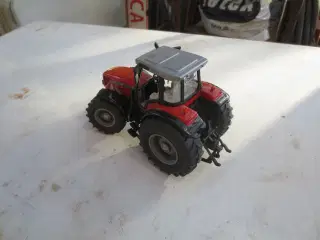 1 stk Massey Ferguson 7480 i Siku