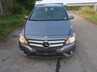 Varebil: MERCEDES-BENZ B 200 CDI BE