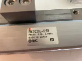 Pneumatik SMC EMXQ20L-125B Førings cylindre