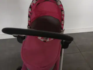 Dukkevogn til Babyborn dukke