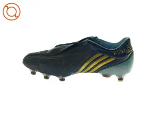 Fodboldsko fra Adidas (str. 33)