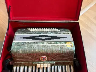 Giustozzi Harmonika – Italiensk kvalitet fra Caste