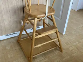 Høj børnestol