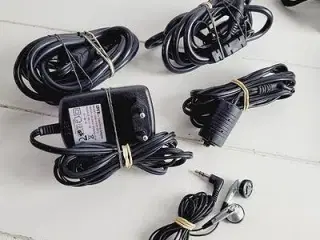 ⭐️- 2 stk LCD Skærme m. Mini dvd afspiller