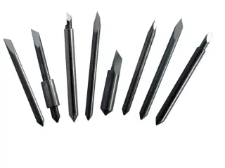Komplet Knivpakke, indeholdende 2stk. Standard knive + 2stk. Detalje knive + 2stk. Sandblæsnings knive + 2stk. Refleksfolie kniv