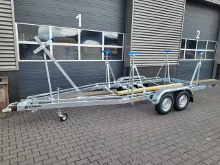 Vlemmix Kølbådtrailer 630x220 2700