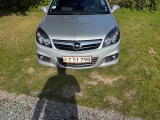 Opel Vectra 1,8 opc line