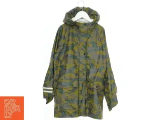 Regnjakke i camouflage fra Name It (str. 146)