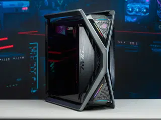 Asus Hyperion GR701 Full Tower Kabinet