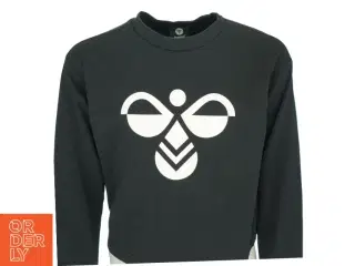 Langærmet bluse fra Hummel (str. 128)