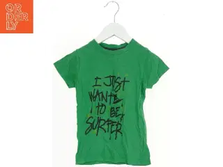 Grøn T-Shirt med tekst fra Mads & Mette (str. 110)