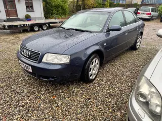 Audi A6 2.4 V6