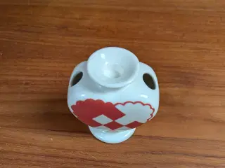 Rød hjertestage i porcelæn