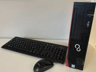 Fujitsu EsPrimo D556 SFF Windows 11 Pro