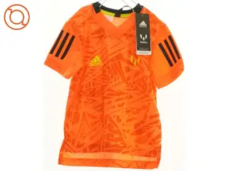 T-Shirt fra Adidas (str. 110 cm)