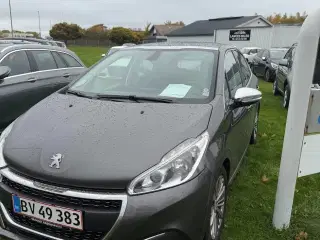 Peugeot 208 1,6 BlueHDi 100 Allure Sky