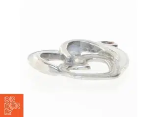 Sølvfarvet hjertevedhæng (str. 2x1,6 cm)